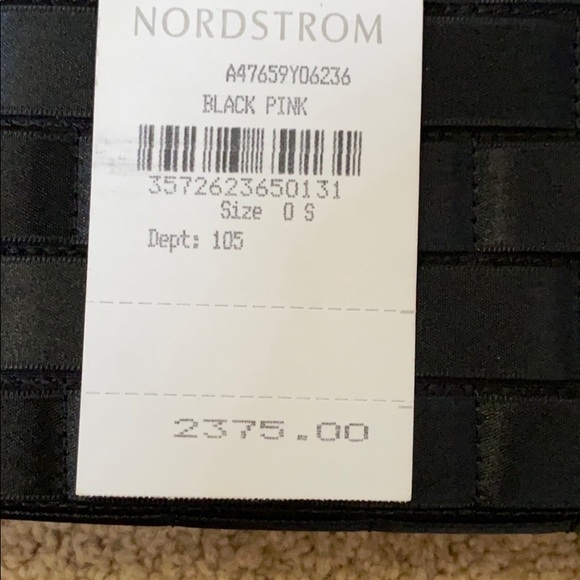 Brand new authentic will not negotiate - Picture 7 of 7